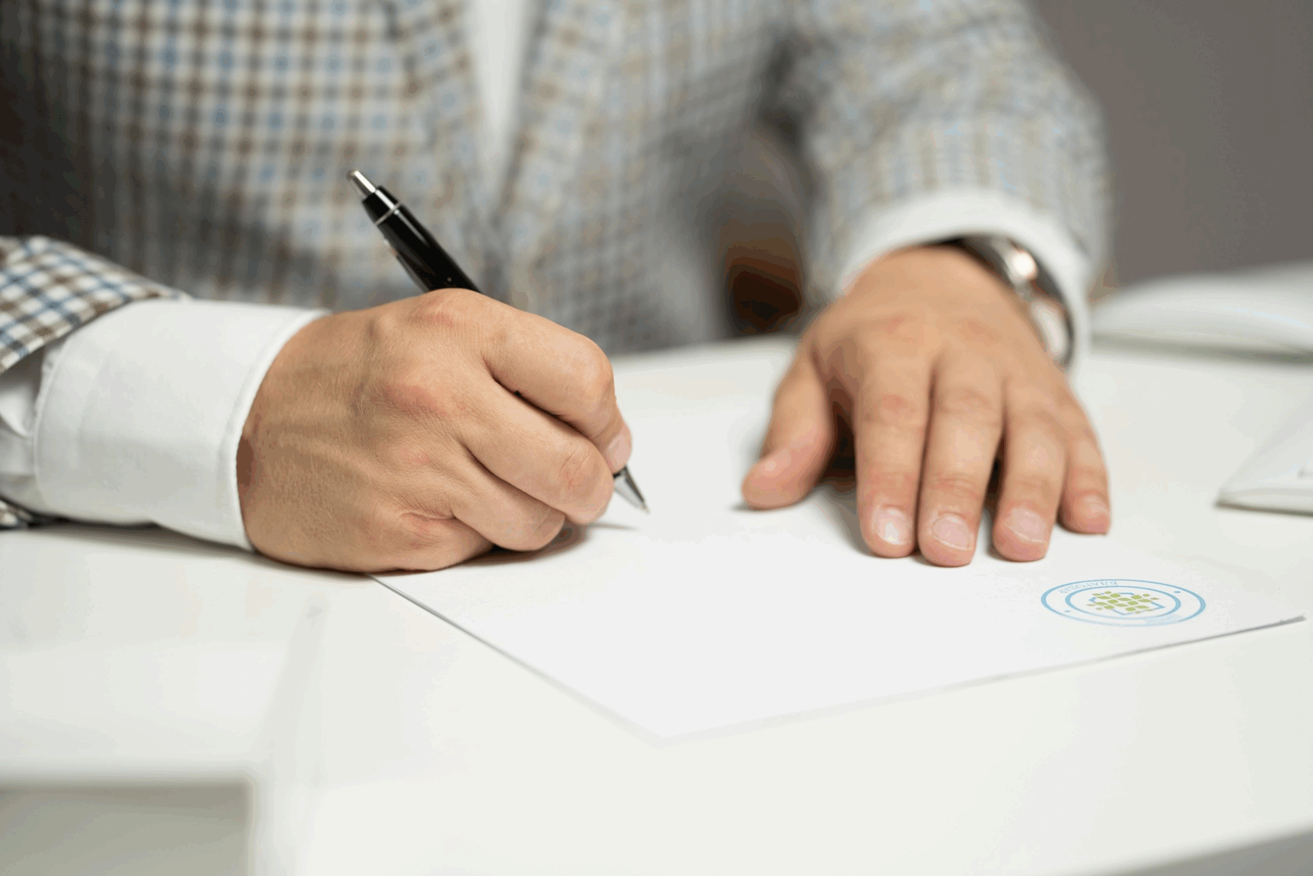 Como Formalizar Contratos com Fornecedores e Evitar Riscos Jurídicos
